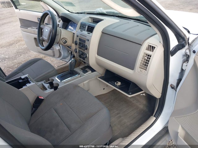 43727700 :رقم المزاد ، 1FMCU59349KC05460 vin ، 2009 Ford Escape Hybrid Limited مزاد بيع