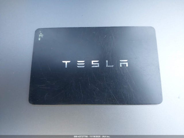 2024 TESLA MODEL Y 7SAYGDEE7RA275003 Photo 10