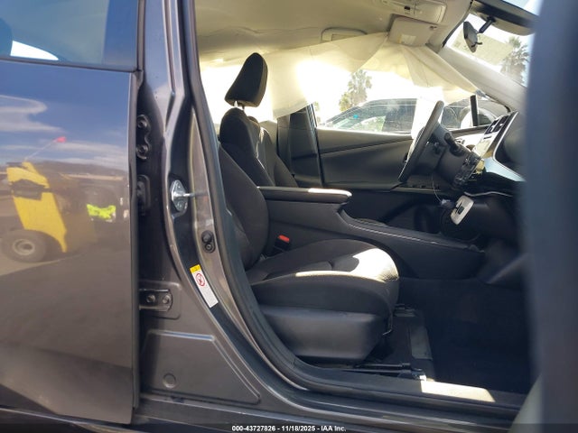 JTDKBRFU4H3553195 Toyota Prius Two