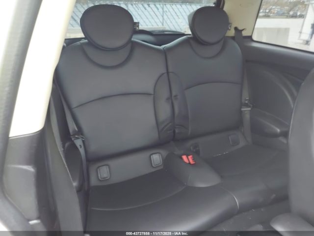 2012 MINI COOPER WMWSU3C5XCT261884 Photo 7