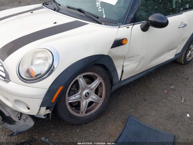 2009 MINI COOPER WMWMF33599TU73882 Photo 5