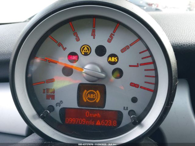 2009 MINI COOPER WMWMF33599TU73882 Photo 6
