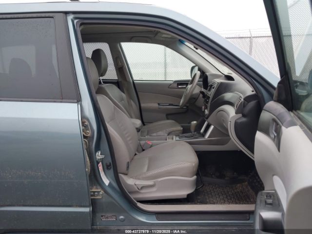 2011 SUBARU FORESTER JF2SHGGC1BH733139 Photo 4