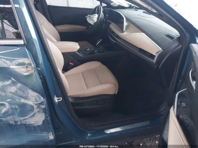 2024 CADILLAC XT4 1GYFZBR41RF166789 Photo 4