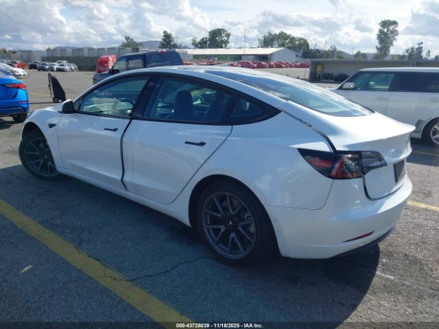 2022 TESLA MODEL 3 5YJ3E1EA6NF101672 Photo 2