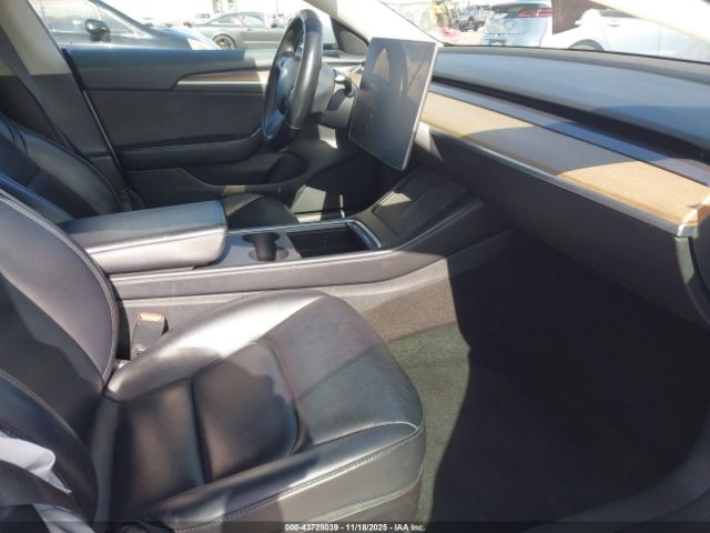 2022 TESLA MODEL 3 5YJ3E1EA6NF101672 Photo 4
