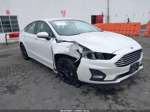 2019 3FA6P0HD3KR284875 main image