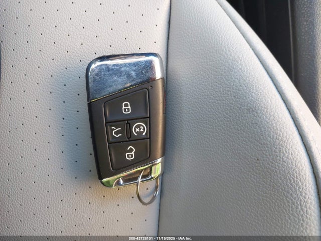 Продаж на аукціоні авто 2020 Volkswagen Tiguan 2.0t Se/2.0t Se R-line Black/2.0t Sel, vin: 3VV2B7AXXLM081437, номер лоту: 43728101
