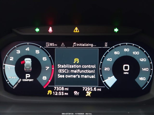 2025 AUDI Q3 WA1EECF37S1033501 Photo 6