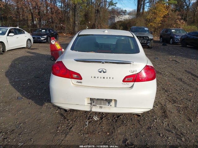 2015 Infiniti Q40 მანქანა იყიდება აუქციონზე, vin: JN1CV6AR0FM522789, აუქციონის ნომერი: 43728179