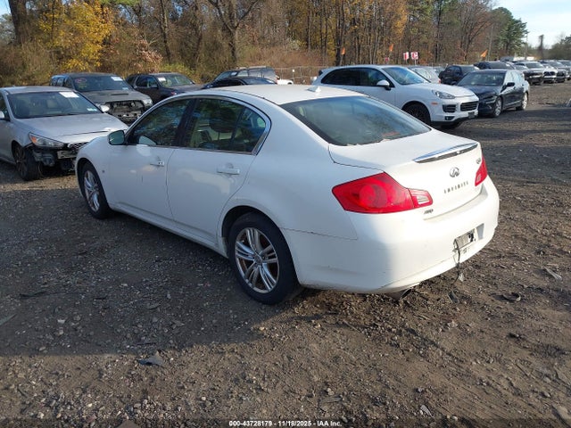2015 Infiniti Q40 მანქანა იყიდება აუქციონზე, vin: JN1CV6AR0FM522789, აუქციონის ნომერი: 43728179