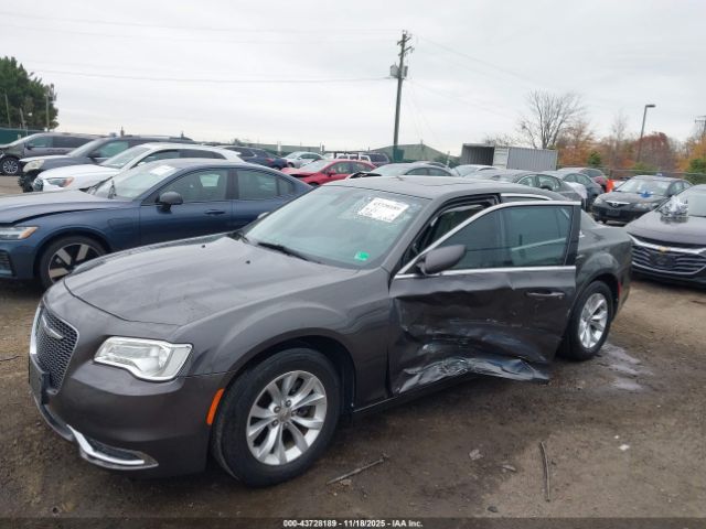 2015 CHRYSLER 300 2C3CCAAG9FH903892 Photo 1