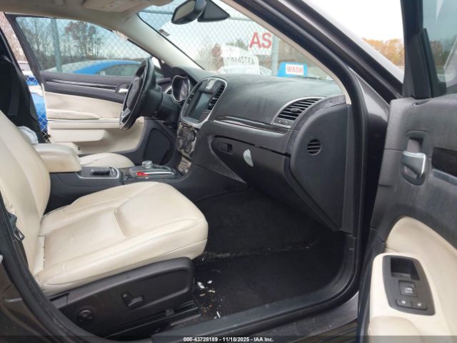 2015 CHRYSLER 300 2C3CCAAG9FH903892 Photo 4