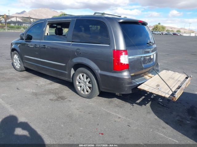 2016 CHRYSLER TOWN & COUNTRY 2C4RC1BG5GR299824 Photo 2