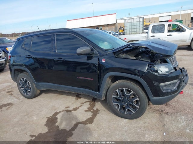 2018 Jeep Compass Trailhawk 4x4 მანქანა იყიდება აუქციონზე, vin: 3C4NJDDB5JT501735, აუქციონის ნომერი: 43728282