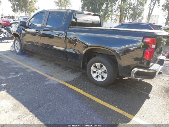 2022 CHEVROLET SILVERADO 1500 1GCPACED9NZ639067 Photo 2