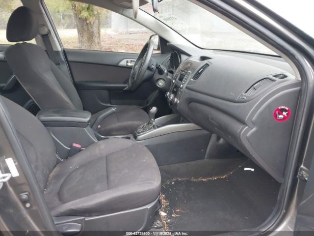 2013 KIA FORTE KNAFU4A2XD5712074 Photo 4