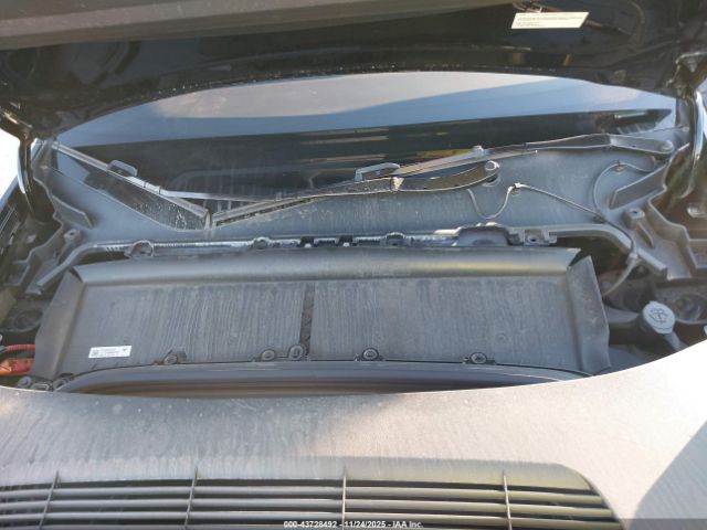 2024 TESLA MODEL Y 7SAYGDEF0RF053690 Photo 9