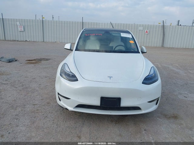 2023 TESLA MODEL Y 7SAYGDEE9PF627790 Photo 5
