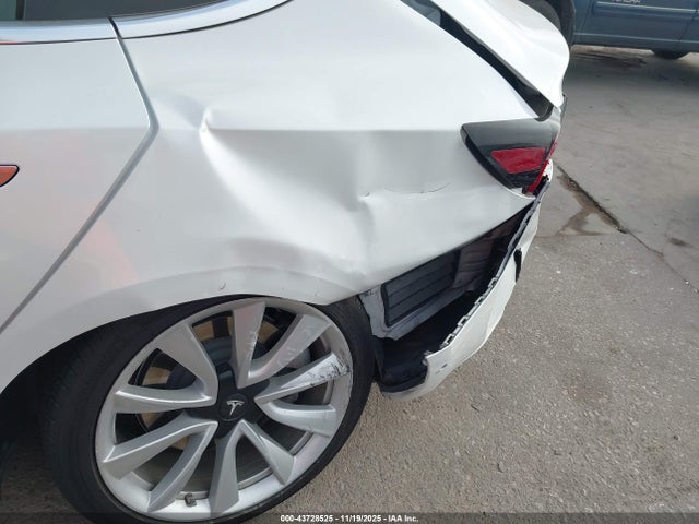 2020 TESLA MODEL 3 5YJ3E1EBXLF795532 Photo 5