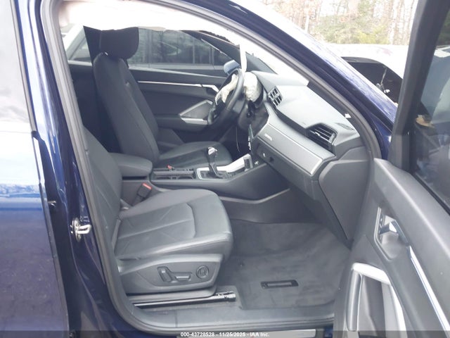 2021 AUDI Q3 WA1EECF3XM1090794 Photo 4