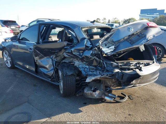 3VW4T7AJ6FM306390 Volkswagen Jetta 2.0t Gli Sel