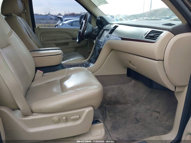 2013 CADILLAC ESCALADE 1GYS4BEF2DR259879 Photo 4