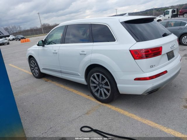 2017 AUDI Q7 WA1VAAF75HD021003 Photo 2