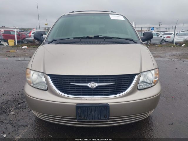 2002 CHRYSLER TOWN & COUNTRY 2C8GP74LX2R762508 Photo 5