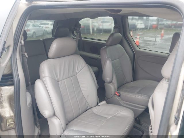 2002 CHRYSLER TOWN & COUNTRY 2C8GP74LX2R762508 Photo 7