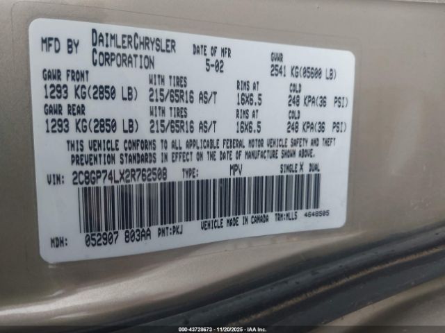 2002 CHRYSLER TOWN & COUNTRY 2C8GP74LX2R762508 Photo 8