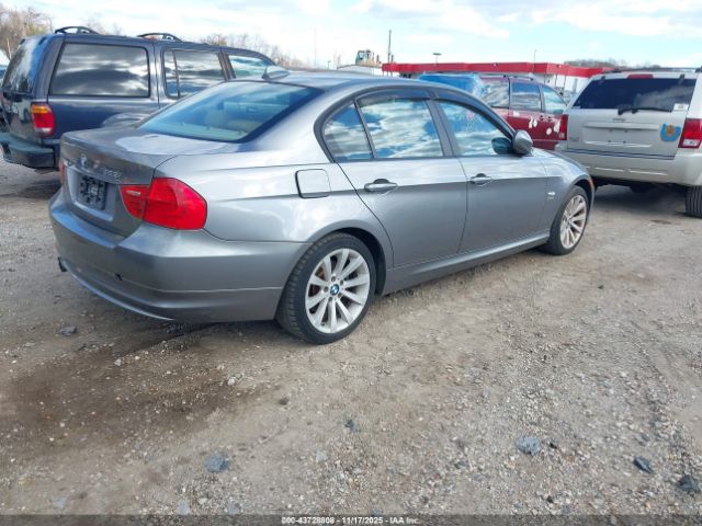 2011 BMW 328I WBAPK7C54BA817989 Photo 3