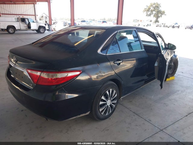 Продаж на аукціоні авто 2015 Toyota Camry Le, vin: 4T1BF1FK9FU075654, номер лоту: 43728897
