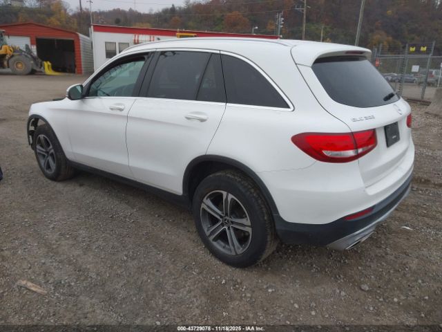 2017 MERCEDES-BENZ GLC 300 WDC0G4KB9HV012660 Photo 2
