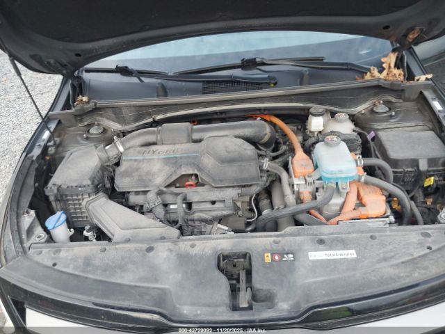 2023 KIA SPORTAGE PLUG-IN HYBRID KNDPZDAH6P7088697 Photo 9