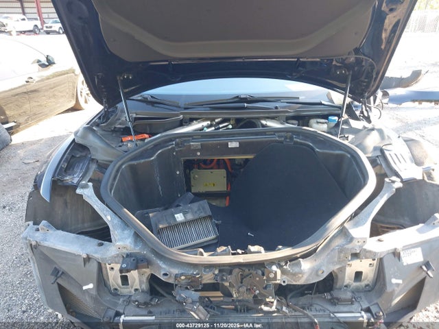 2015 TESLA MODEL S 5YJSA1H11FFP75085 Photo 9