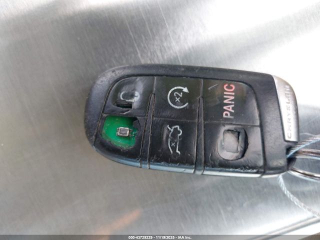 2013 CHRYSLER 300 2C3CCAAG1DH572805 Photo 10