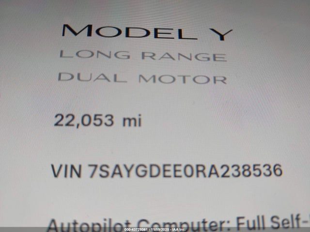 2024 TESLA MODEL Y 7SAYGDEE0RA238536 Photo 8
