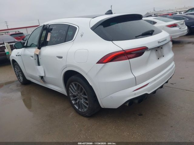 2023 MASERATI GRECALE ZN682AVA5P7416288 Photo 2