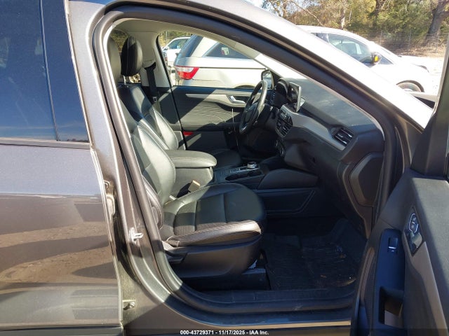 2022 FORD ESCAPE 1FMCU0KZ4NUB93553 Photo 4