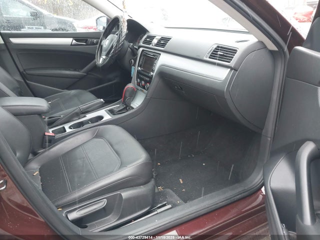 Продаж на аукціоні авто 2013 Volkswagen Passat 2.5l Se, vin: 1VWBP7A35DC083352, номер лоту: 43729414