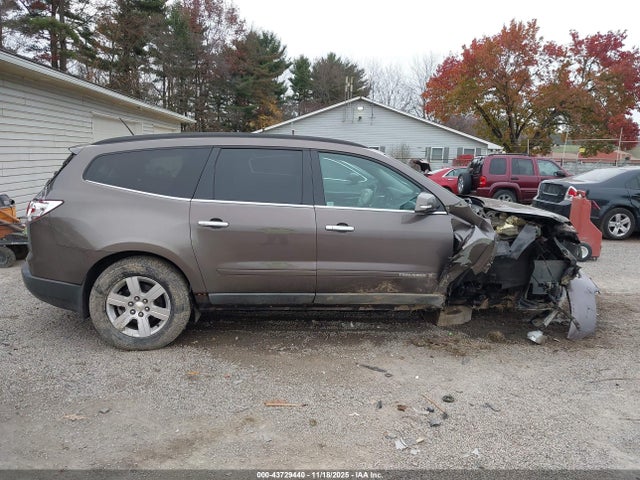 43729440 :رقم المزاد ، 1GNER23D39S174515 vin ، 2009 Chevrolet Traverse Lt مزاد بيع