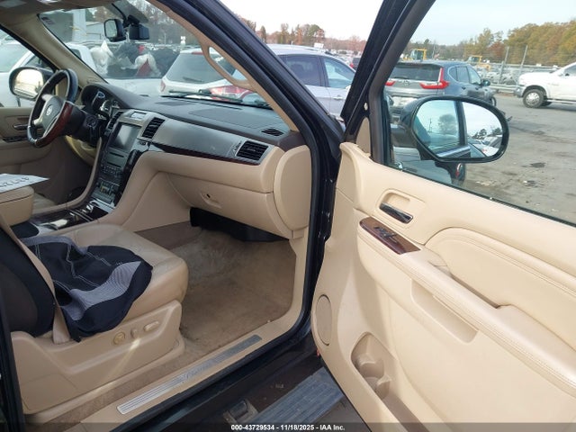 2010 CADILLAC ESCALADE 1GYUKCEF9AR291678 Photo 4