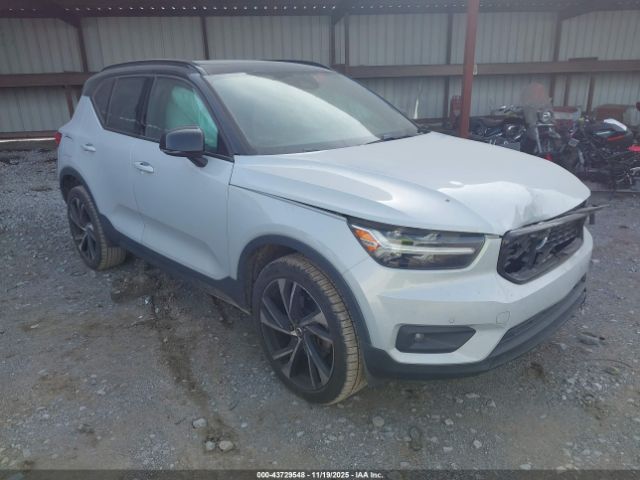 2020 VOLVO XC40 YV4162UM1L2172927