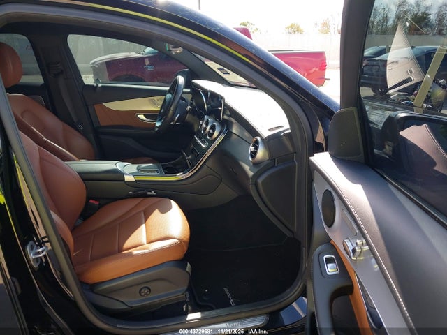 W1N0J8EB6NG041665 Mercedes-Benz Glc Glc 300