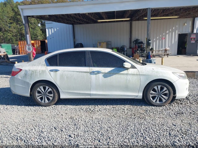 Продажа на аукционе авто 2015 Honda Accord Lx, vin: 1HGCR2F3XFA027002, номер лота: 43729709