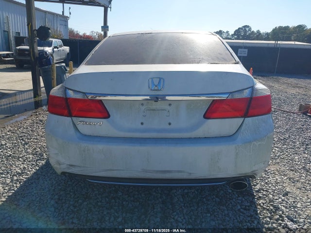 Продажа на аукционе авто 2015 Honda Accord Lx, vin: 1HGCR2F3XFA027002, номер лота: 43729709