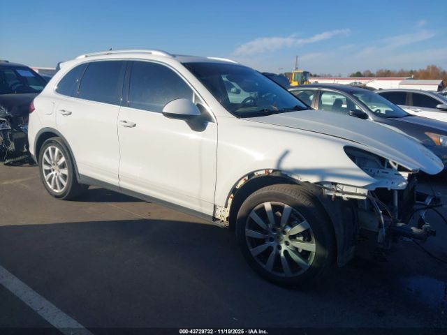 2013 PORSCHE CAYENNE WP1AB2A22DLA80043