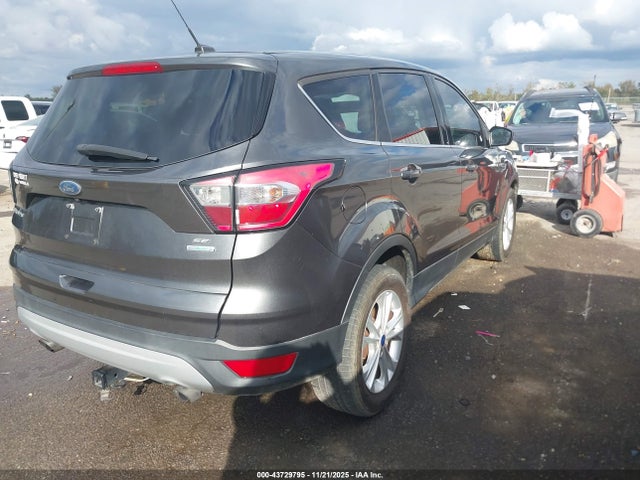 Ford ESCAPE SE 2017 1FMCU0GD0HUE68949 Image 4