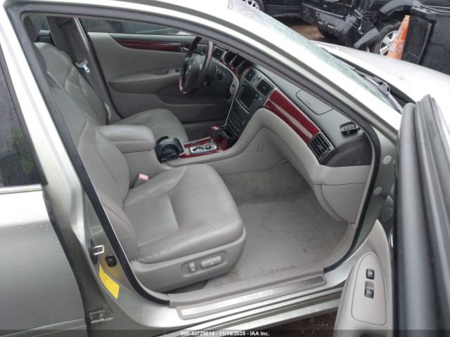 2004 LEXUS ES 330 JTHBA30G545036570 Photo 4